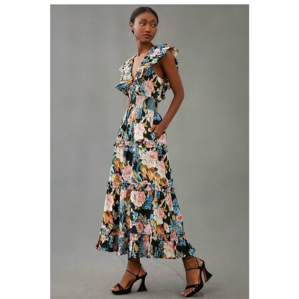 Love the label Topanga Ruffled V neck dress size Xsmall
